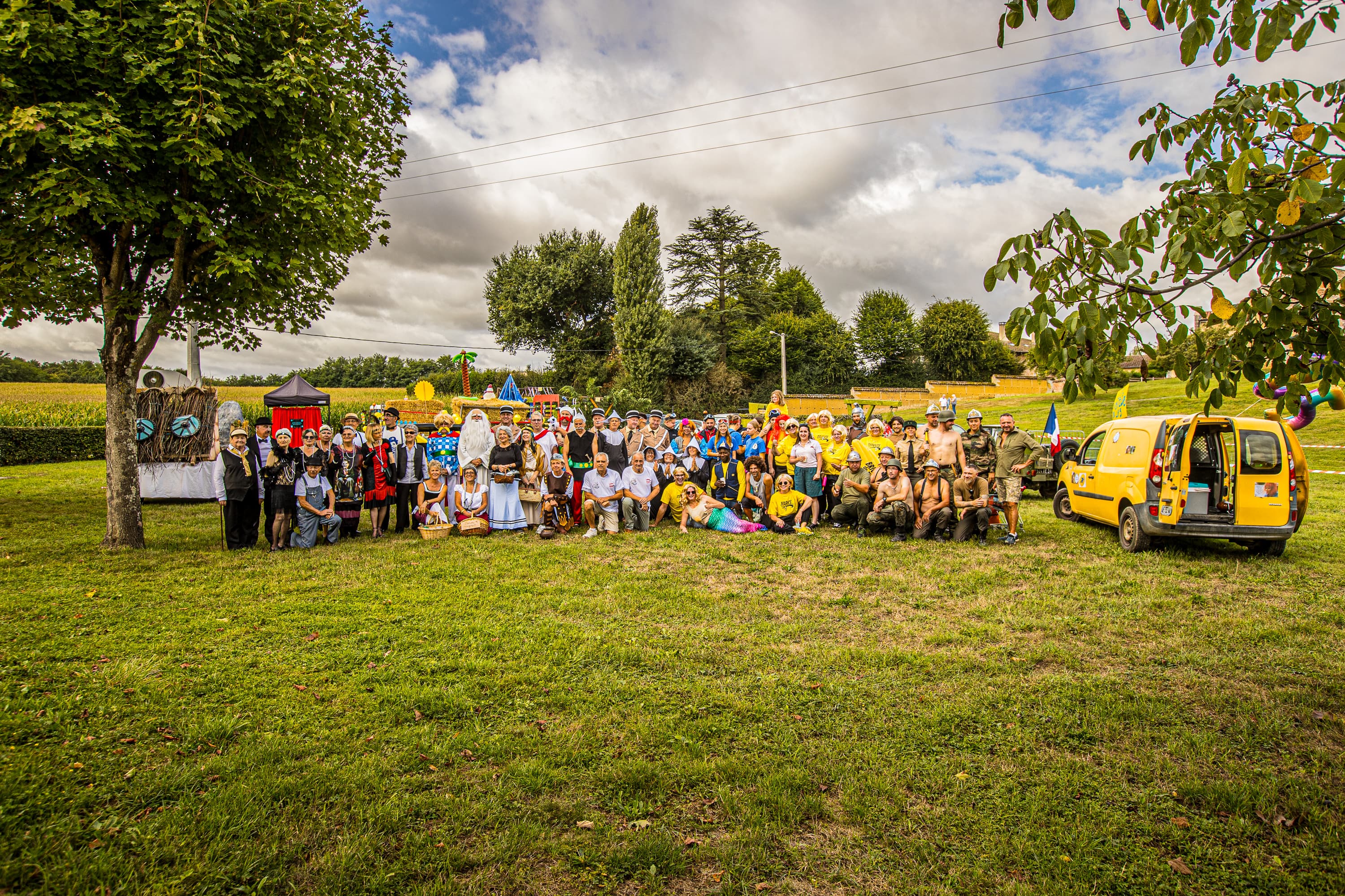 Photographie de l'album « fête du village 2025 ILLIAT FAIT SON CINEMA »