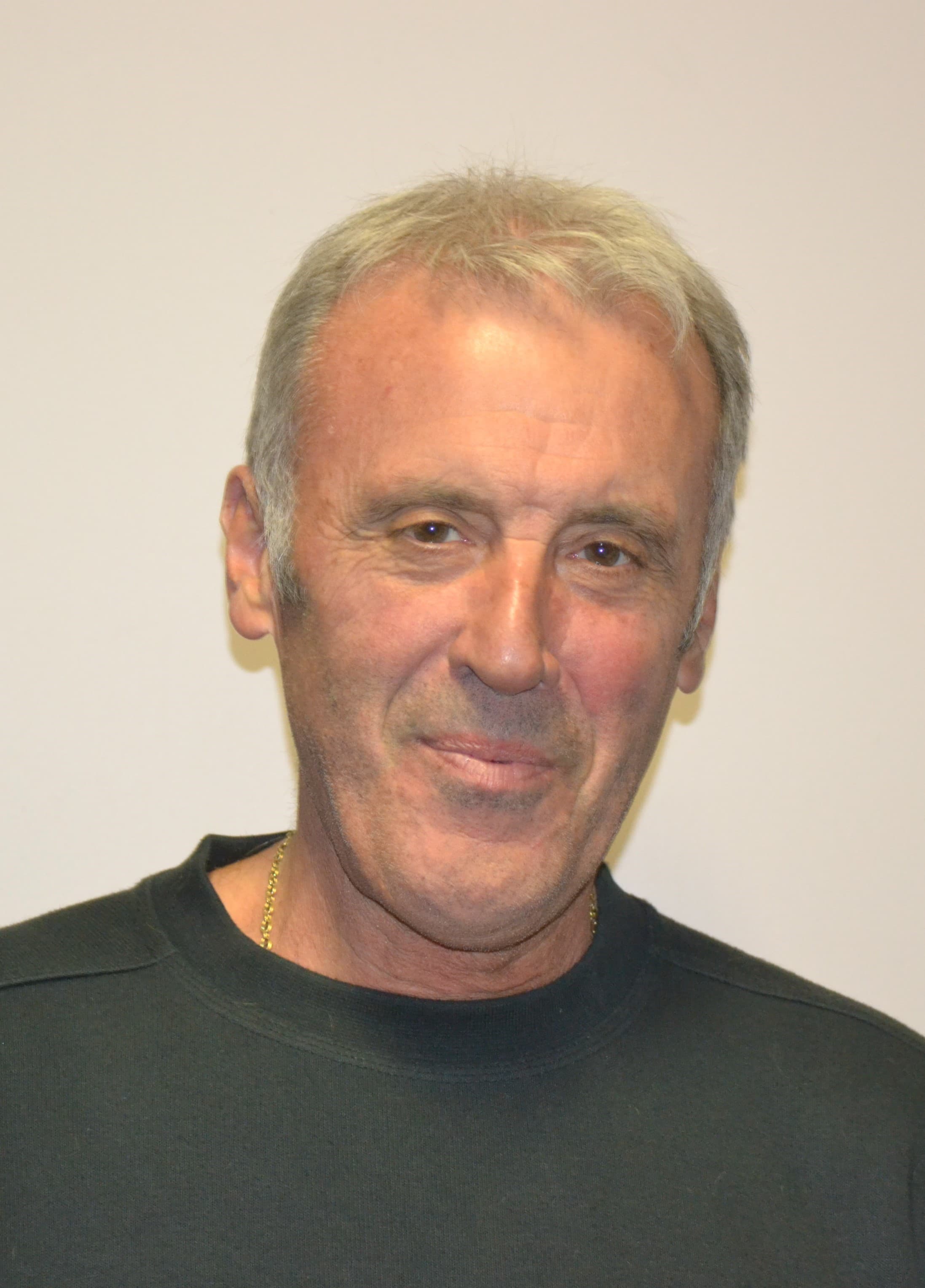 Portrait de Dominique REVOL